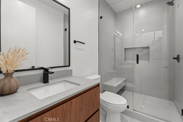 4322 N SERENE Place, Studio City, CA 91604