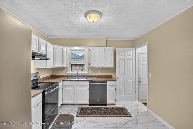 3216 Young Avenue, Lansing, MI 48906