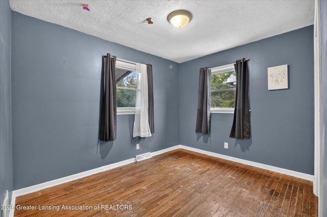 3216 Young Avenue, Lansing, MI 48906