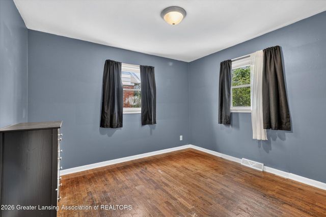 3216 Young Avenue, Lansing, MI 48906