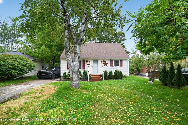 3216 Young Avenue, Lansing, MI 48906