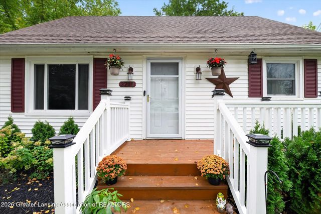 3216 Young Avenue, Lansing, MI 48906