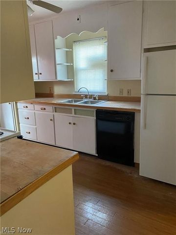 587 Tod Lane, Youngstown, OH 44504