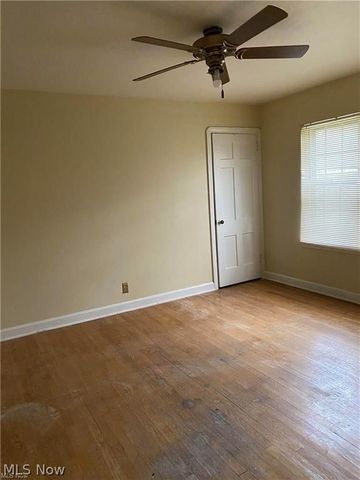 587 Tod Lane, Youngstown, OH 44504