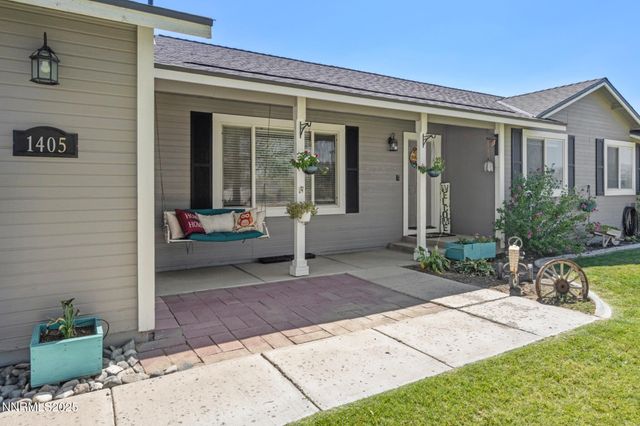 1405 Buckboard Way, Fernley, NV 89408