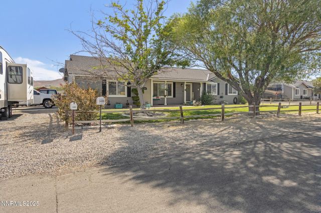 1405 Buckboard Way, Fernley, NV 89408