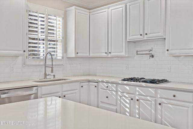 8950 Isherwood Lane, Knoxville, TN 37922