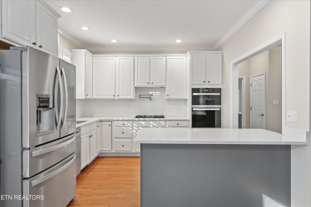 8950 Isherwood Lane, Knoxville, TN 37922