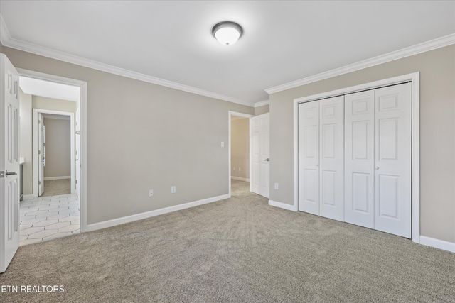 8950 Isherwood Lane, Knoxville, TN 37922