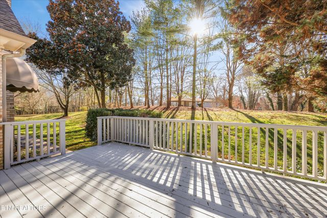 8950 Isherwood Lane, Knoxville, TN 37922