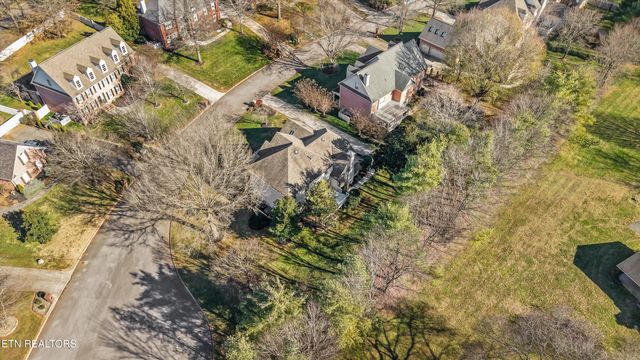 8950 Isherwood Lane, Knoxville, TN 37922