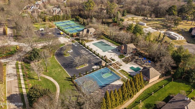 8950 Isherwood Lane, Knoxville, TN 37922