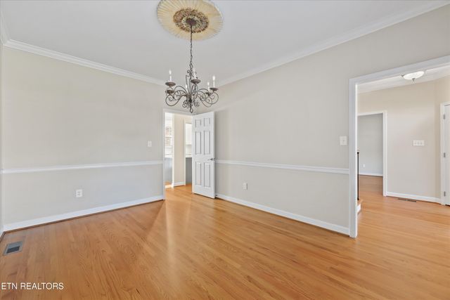 8950 Isherwood Lane, Knoxville, TN 37922