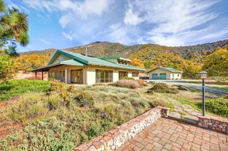 17252 N Applegate Road, Grants Pass, OR 97527