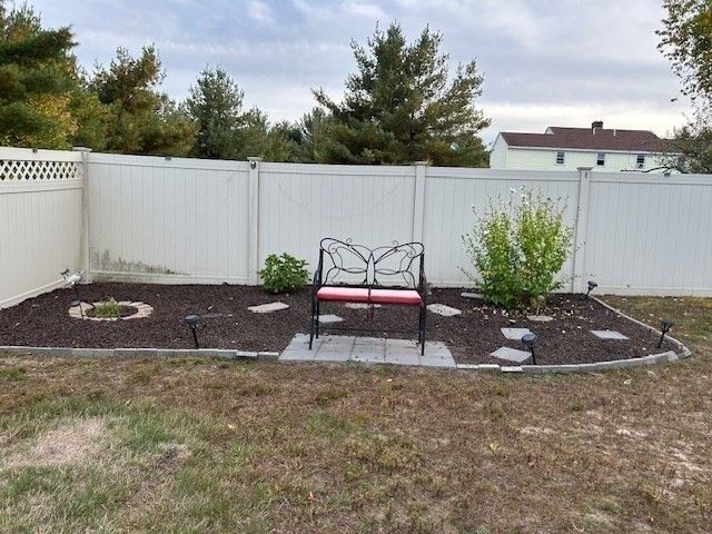 14A Reed St., Londonderry, NH 03053