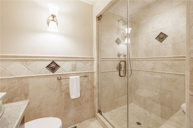 10 Crandon Way, Brighton, NY 14618