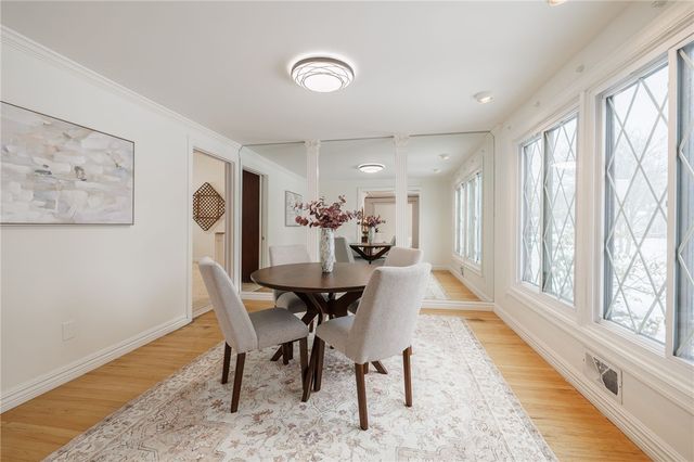 10 Crandon Way, Brighton, NY 14618