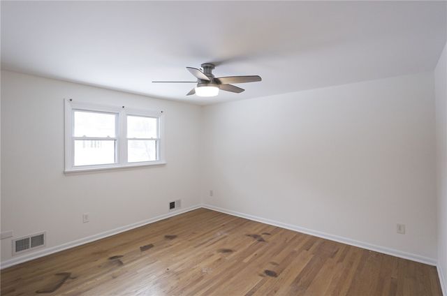 10 Crandon Way, Brighton, NY 14618