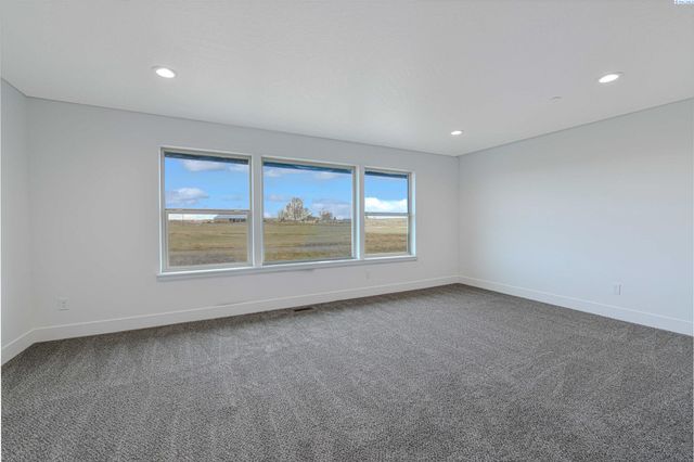 4537 Road 114, Pasco, WA 99301