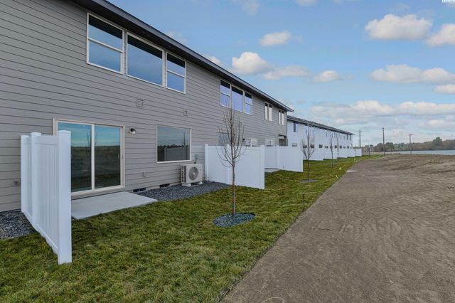 4537 Road 114, Pasco, WA 99301