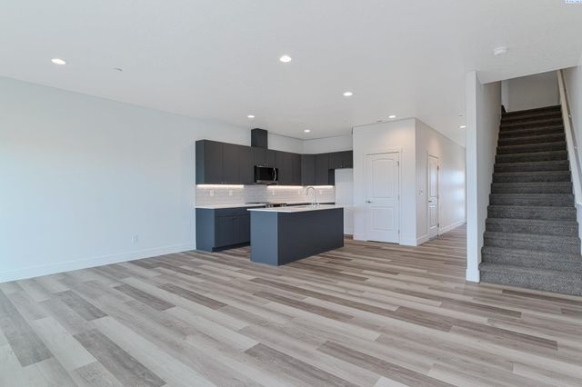 4537 Road 114, Pasco, WA 99301