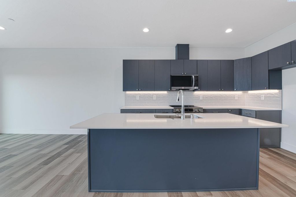 4537 Road 114, Pasco, WA 99301