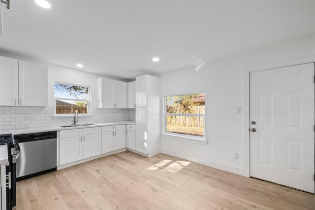 1310 Kenwick Place, Pasadena, TX 77504