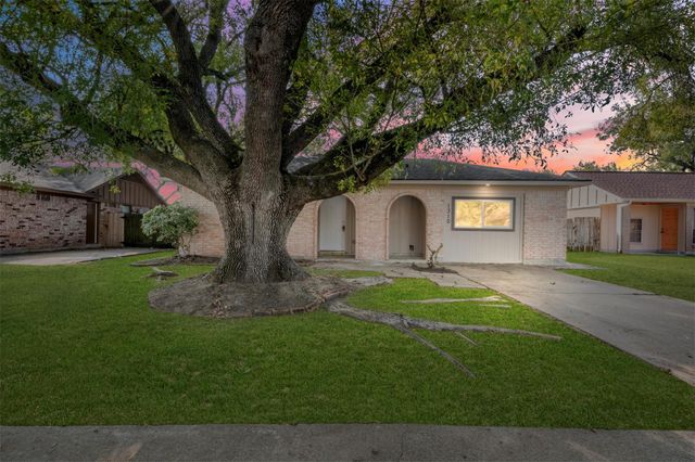 1310 Kenwick Place, Pasadena, TX 77504