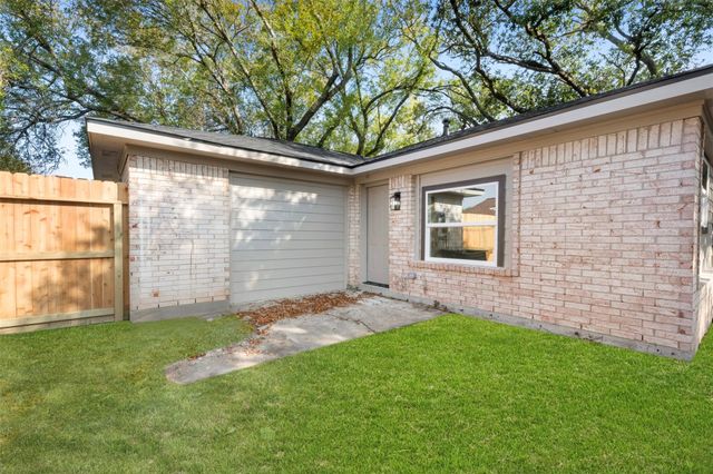 1310 Kenwick Place, Pasadena, TX 77504