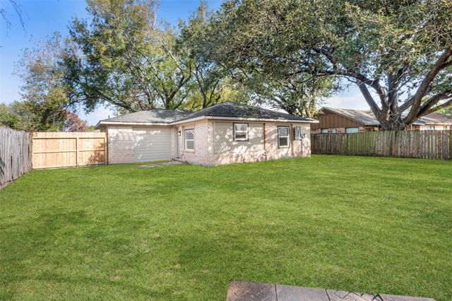 1310 Kenwick Place, Pasadena, TX 77504