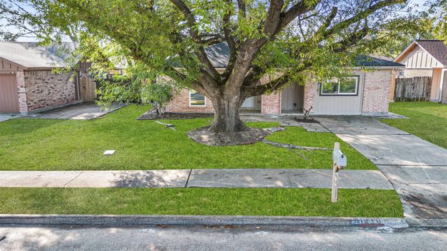 1310 Kenwick Place, Pasadena, TX 77504