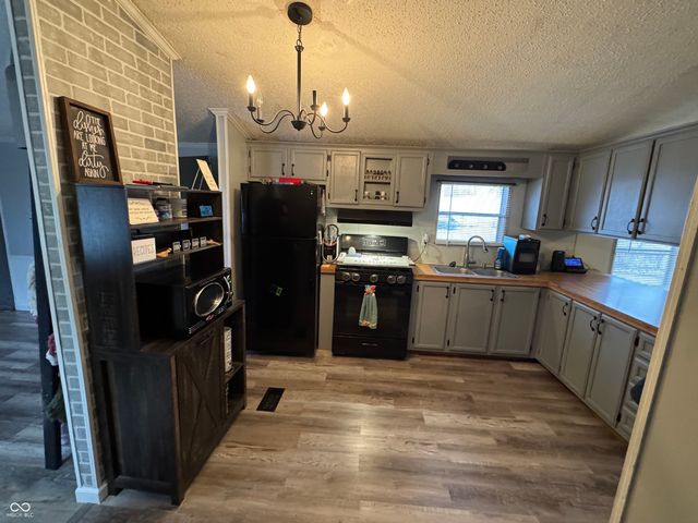 537 W State Street, Kingman, IN 47952