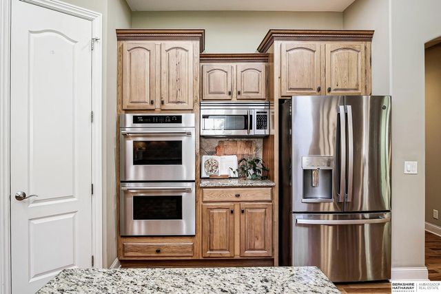 1412 N 134th Circle, Omaha, NE 68154