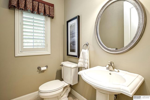 1412 N 134th Circle, Omaha, NE 68154