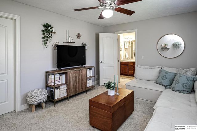 1412 N 134th Circle, Omaha, NE 68154