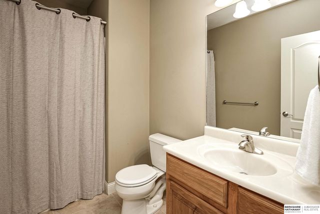 1412 N 134th Circle, Omaha, NE 68154