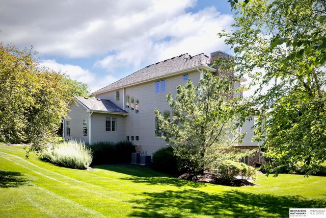 1412 N 134th Circle, Omaha, NE 68154
