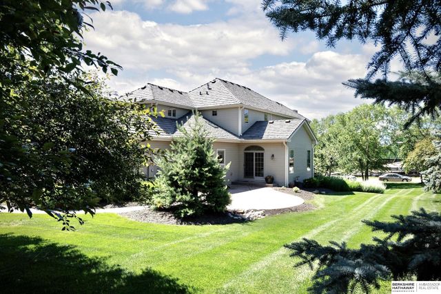 1412 N 134th Circle, Omaha, NE 68154