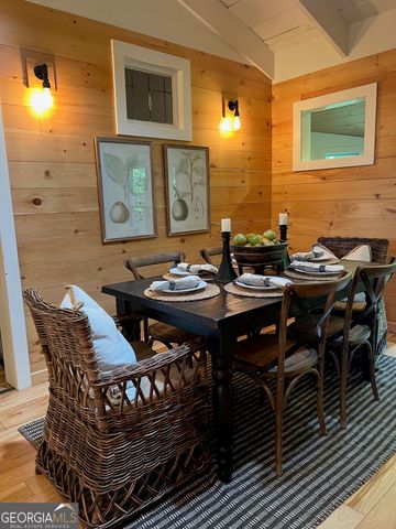 210 E Overbend Trail, Blue Ridge, GA 30513