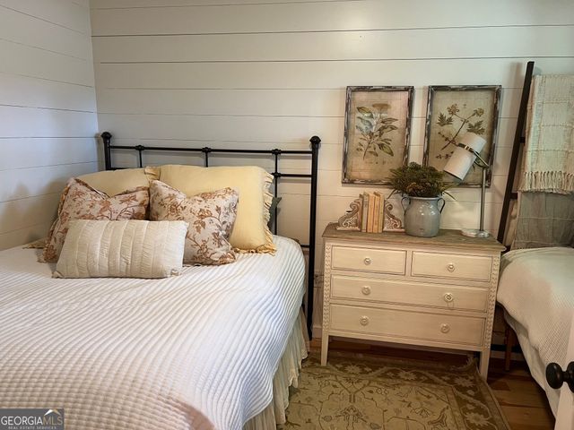 210 E Overbend Trail, Blue Ridge, GA 30513