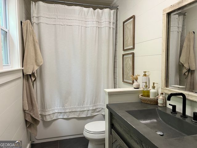 210 E Overbend Trail, Blue Ridge, GA 30513