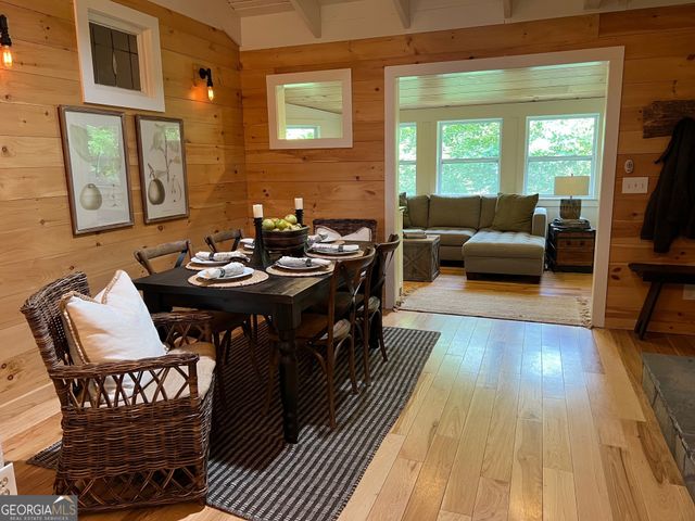 210 E Overbend Trail, Blue Ridge, GA 30513