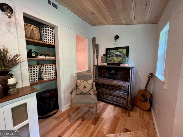 210 E Overbend Trail, Blue Ridge, GA 30513