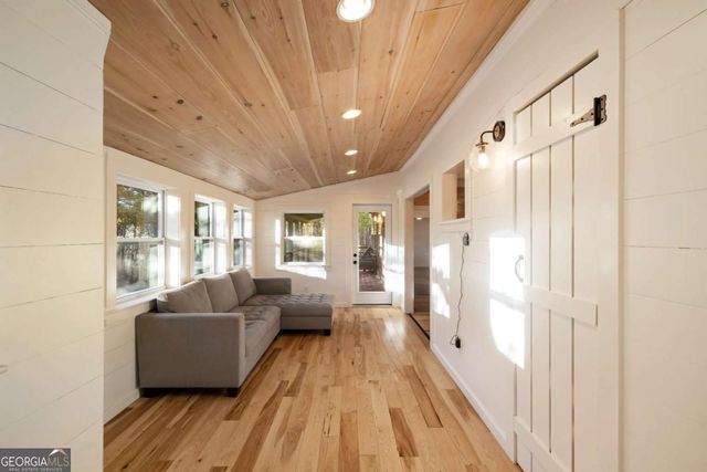 210 E Overbend Trail, Blue Ridge, GA 30513