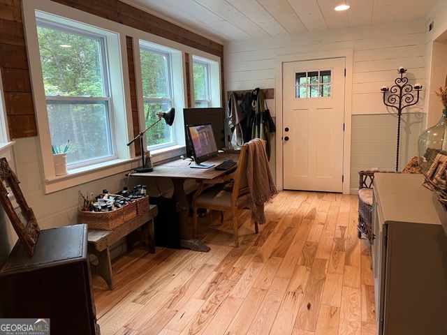 210 E Overbend Trail, Blue Ridge, GA 30513