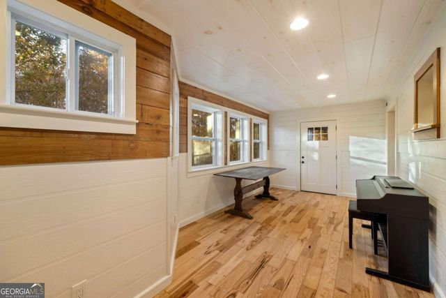 210 E Overbend Trail, Blue Ridge, GA 30513