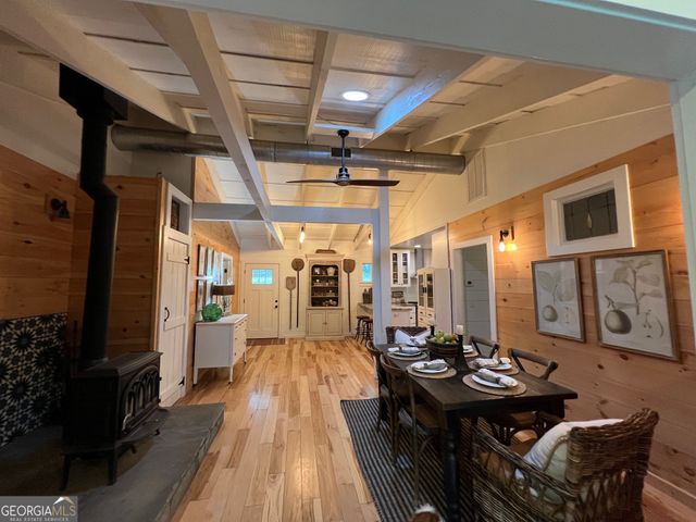 210 E Overbend Trail, Blue Ridge, GA 30513