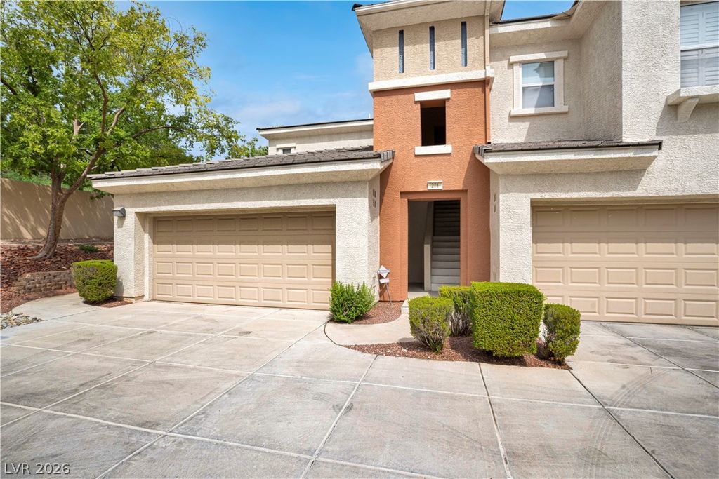 10810 Ultima Court 201, Las Vegas, NV 89144 — photo 2