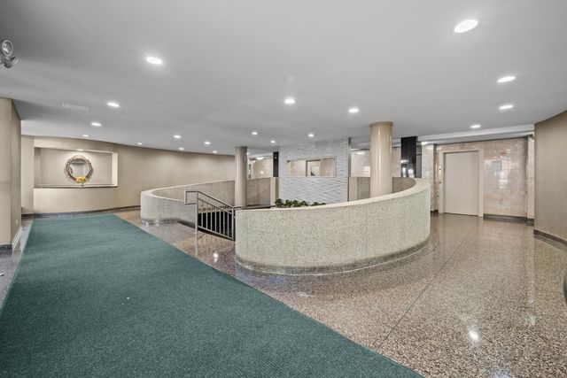 8409 155th Ave Apt 4N, New York City, NY 11414