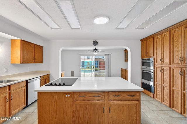 1182 W EL ALBA Way, Chandler, AZ 85224